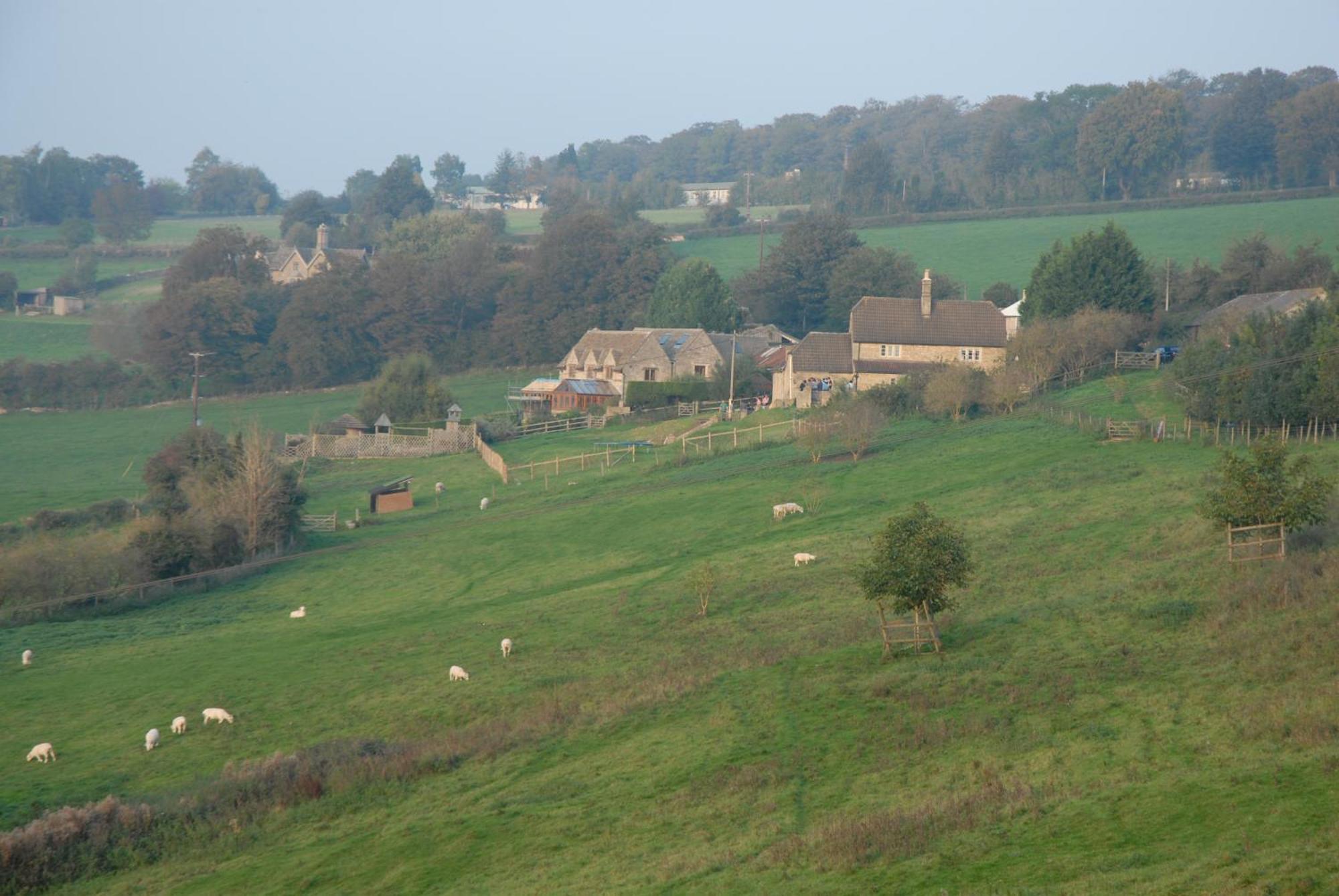 T'S At Lower Rudloe Farm Pensionat Corsham Exteriör bild