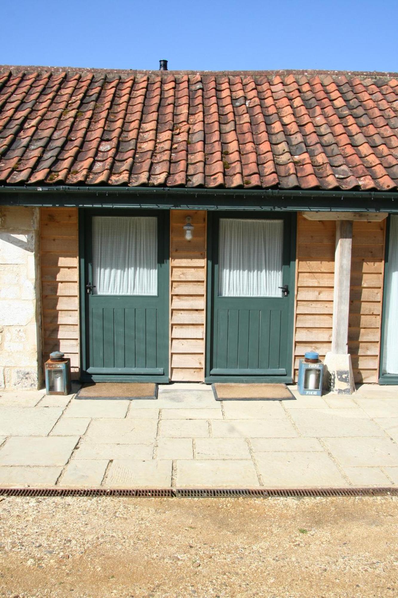 T'S At Lower Rudloe Farm Pensionat Corsham Exteriör bild